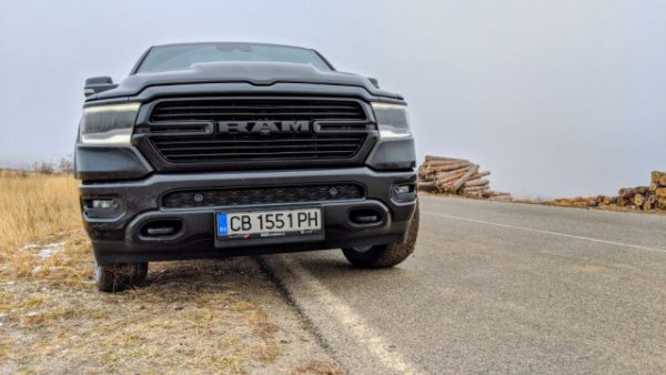 Вече десетилетие бившите пикапи на Dodge съществуват като отделна марка, и се справят изключително добре, утроявайки пазарния си дял. В кризисната 2020 тъкмо те бяха главният източник на приходи за FCA, с доста по-нисък спад от останалите марки. Маржът на печалба при тях е над 10%. 
Прогноза: непоклатима
