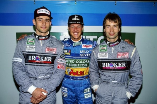 СПОМЕНИ ЗА ГРУПА С // Михаел с някогашните си съотборници в Sauber-Mercedes Карл Вендлингер и Хайнц-Харалд Френцен, които карат за Sauber във Формула 1.