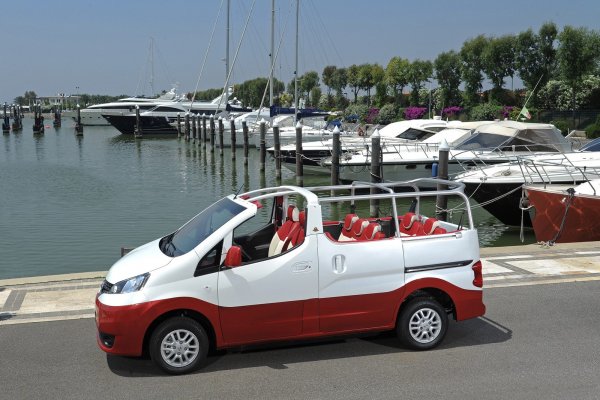 Nissan NV200 кабриолет