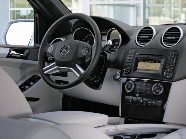 Mercedes-Benz ML - 2009