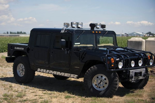 Този Hummer H1 е последната кола на Тупак Шакур