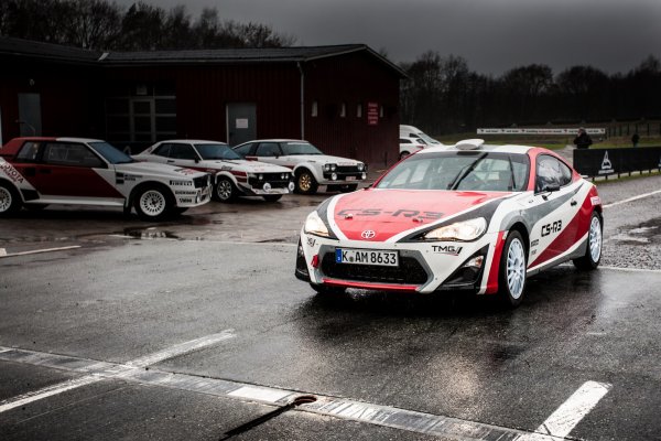 Toyota GT86 CS-R3 (рали модел)