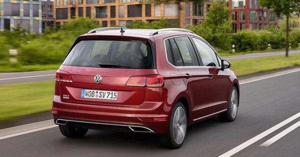 Вече десетина години най-стабилният Volkswagen според TUV е миниван-версията на Golf - първоначално наречена Golf Plus, а след това - Sportsvan. 3.2% дефекти при 34 000 км пробег. 
