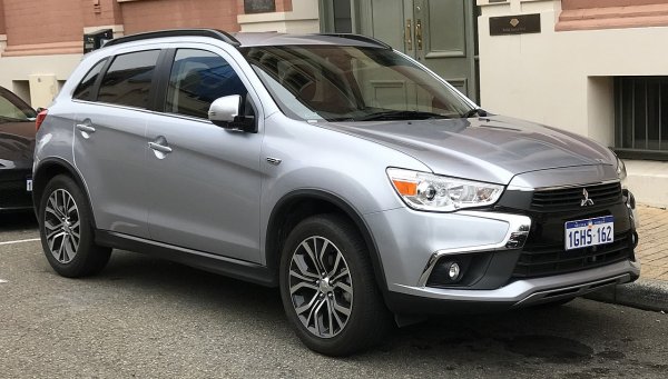 Десет години и два фейслифта след дебюта си, малкият японски кросоувър се държи все така достойно - 3.0% дефекти при 40 000 км среден пробег. Щеше да ни е любопитно да видим и представянето на Outlander, но заради недостатъчно инспектирани бройки той не е в класацията. 
