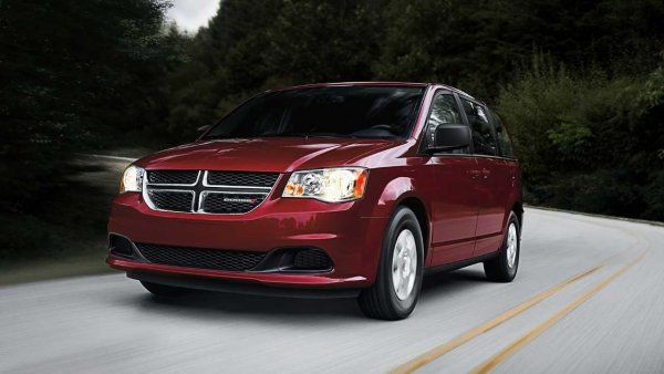 Продажбите на минивана и досега бяха забранени в повечето американски щати, тъй като не покриваше изискванията за емисии. И освен това не можа да се продава толкова добре, колкото почти сходния като визия и габарити Chrysler Pacifica. Трябва да добавим и тенденцията към намаляващия интерес за миниваните, в полза на кросоувърите.