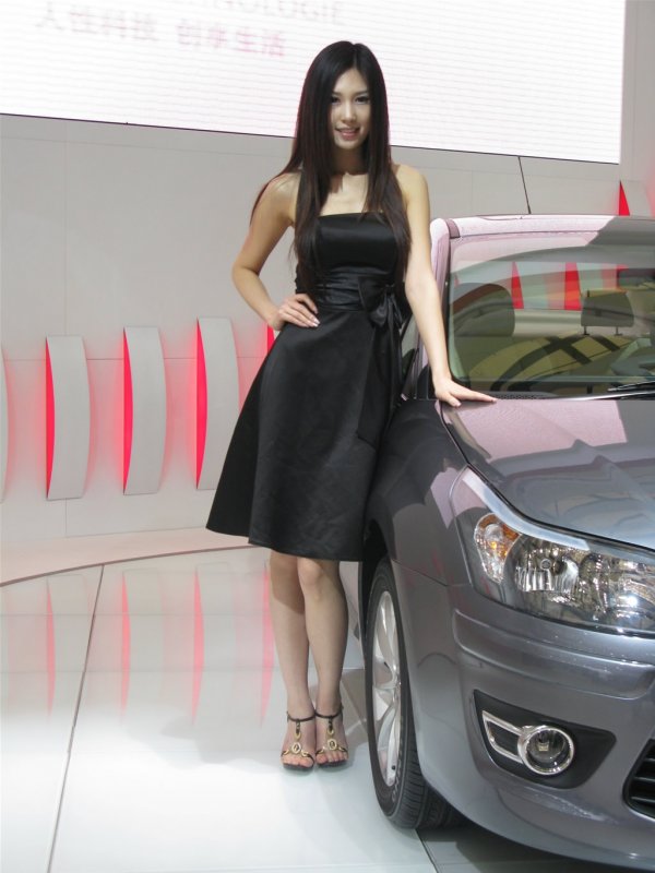 Момичетата на автосалон Шанхай 2009