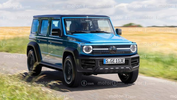 Mercedes ще разшири гамата на G-Class с по-малък и по-достъпен модел. Малкият всъдеход също ще бъде електрически като по-големия си събрат, намалявайки квадратните пропорции на оригинала. Вероятно ще се движи върху компактната модулна архитектура на Mercedes, като тя може да побере двигатели с вътрешно горене и електрически задвижвания, които трябва да имат 800-волтова възможност за зареждане и да предлагат над 500 км.

Малката G-Class също трябва да бъде много по-евтина от пълноразмерния си аналог. Но тя също ще има стандартно задвижване на четирите колела и множество офроуд функции.
