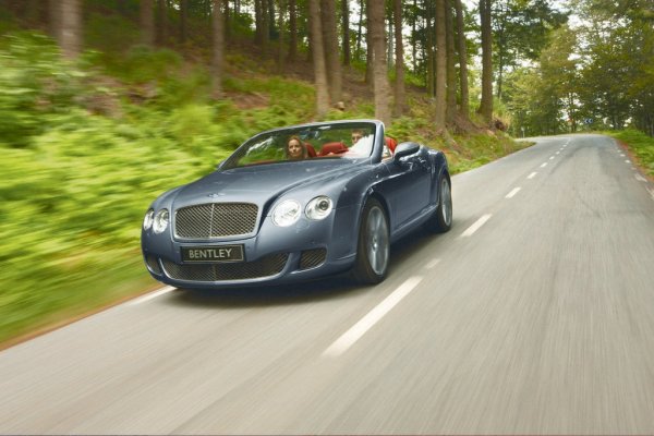Bentley Continental GTC Speed - модел 2010