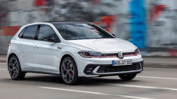 На 2 юли последният екземпляр от Volkswagen Polo  напусна производствените линии на испанския завод в Навара, отбелязвайки края на европейското приключение за модела, започнало през 1984 година. Това нямаше как да изключи и Polo GTi , задвижван от  бензинов двигател 2.0 Tsi с 207 к.с., комбиниран с автоматична скоростна кутия DSG с двоен съединител. Декларираните характеристики от марката: 6,5 секунди за спринт  0-100 км/ч и максимална скорост от 240 км/ч. Вероятно все още има някъде по складовете нови бройки от тази класика, направени в Европа. Вече ще се произвежда в ЮАР. Цената на Volkswagen Polo GTi у нас стартира от 59 686 лева.