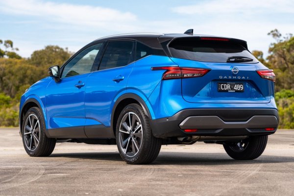 Ръст спрямо 2023: 304.9%

Nissan на практика е утроил продажбите в сравнение с началото на миналата година, когато резултатите на марката се сгромолясаха (вероятно и покрай неяснотите около смяната на собствеността на вносителя). Над четири пети от регистрациите се падат само на два модела - Qashqai и X-Trail. 

Най-продавани модели: 
Qashqai - 83
X-Trail - 63
Juke - 17
Ariya, Leaf, Micra - по 1

