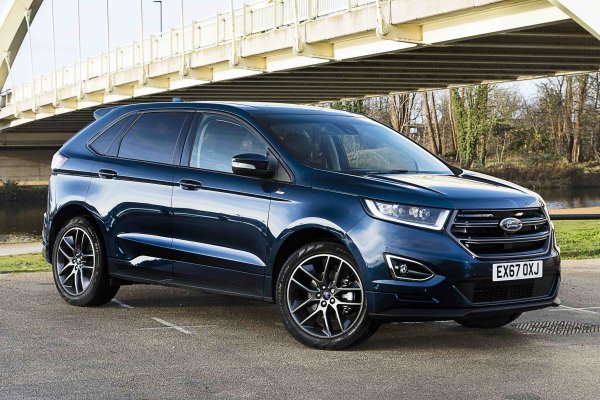 Представен през 2016 г., Ford Edge имаше кратък живот, тъй като изчезна през 2019 г. Въпреки това, продажбите му бяха прилични и за всеки, който не се нуждае от допълнителната практичност на седем места, Edge е добър избор.

За около 15 000 евро може да се намерят спретнати екземпляри от този добре оборудван петместен SUV, като двигателите също отговарят на Евро 6. Шофирането не е най-привлекателната черта на Edge и кабината не изглежда като на най-новата Kuga, но комфортът е на добро ниво като цяло.