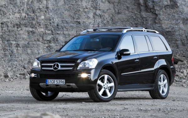 Този модел се появи през 2006 г., за да предизвика краля в сегмента Range Rover, като освен лукс предлагаше и допълнителен ред седалки, за да може да побере до 7 души. Повечето предолжения са с 3,0-литров V6 турбодизел, който е сравнително надежден, но може да страда от теч на масло, чието отстраняване е скъпо.

Бензиновите GL с 3.0 V6 или 5.5 V8 харчат значително повече, като те са и по-скъпи &ndash; цените им започват от около 15 000 евро (с около 5000 евро над дизела) при пробег от 150 000 км. Второто поколение, което след фейслифта през 2015 г. се казва GLS, е доста по-скъпо &ndash; поне 25 000  евро.