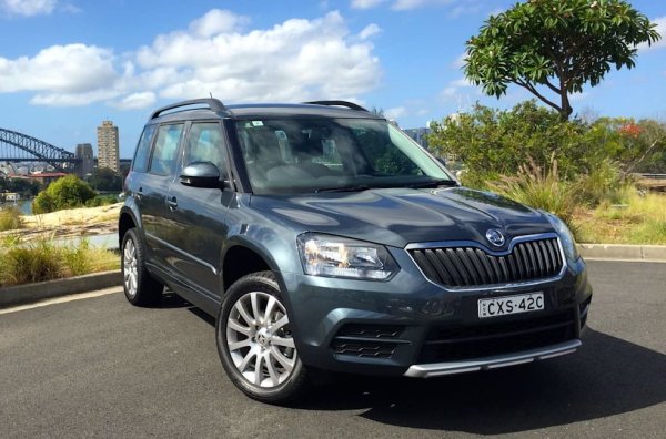 Изаждането от джоба на 5000 евро ще ни постави шофьорската седалка на страхотни, макари странен SUV на Skoda. За тази сума колата ще има 200 000 км пробег, но ако е добре обслужвана, това не е проблем, тъй като в нея има още живот. Тези, които карат повече, ще предпочетат дизела, особено във версията с 1,6-литров Greenline, която предлага комбиниран разход от 4 л/100 км.

При каране предимно в по-добрият вариант е 1.2 TSI бензин, който предлага среден разход от 5,3 л/100 км и който също отговаря на Евро 6. Освен това Yeti има има удобна и просторна кабина, прилични возия и управление, както и солидна конструкция. 