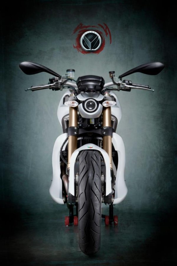 Ducati Bulgari - доработено от Вилнер Ducati Monster 1100 Evo