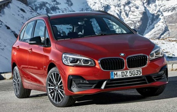 Първоначално този модел беше считан за „грозното пате“, тъй като за разлика от останалите BMW-та беше с предно предаване и с малки 3-цилиндрови двигатели. Сега обаче нещата се промениха, тъй като баварците предлагат още няколко такива автомобила. Към момента компанията предлага два варианта – петместния Active Tourer и седемместния Grand Tourer, като се твърдеше, че през лятото ще бъдат спрени. Според последните информации, в BMW са размислили и няма да остават гамата си без конкурент на Mercedes-Benz B-Class.