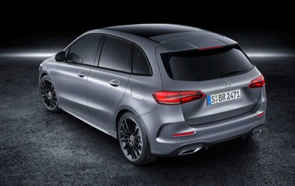 Дебютиралото на автосалона в Париж през 2018 г. трето поколение на компактния еднообемник на Mercedes-Benz още дълго време ще се конкурира с 5-местния BMW 2-Series Active Tourer.