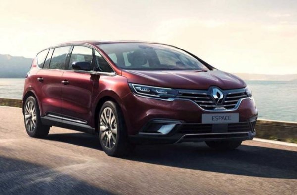 Както и много други модели от тези сегменти, Renault Espace се предлага във варианти с 5 или 7 места. В случая с Espace, френският производител залага на две основни оръжия – модерни технологии и голям брой електронни асистенти.