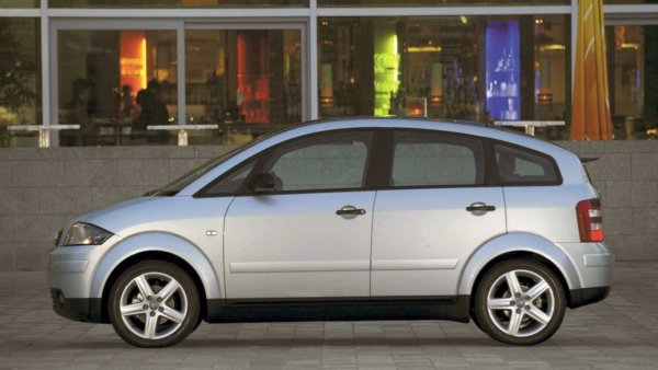 Любопитното е, че този модел не целеше да натрупа много продажби, а да покаже иновациите, които Audi искаше да предложи. Всъщност, тялото му е направено от алуминий, което си бе пробив в началото на 21 век. Моделът бе съперник на Mercedes-Benz A-Class и имаше четири места. Последните бройки бяха произведени през лятото на 2005 г.   