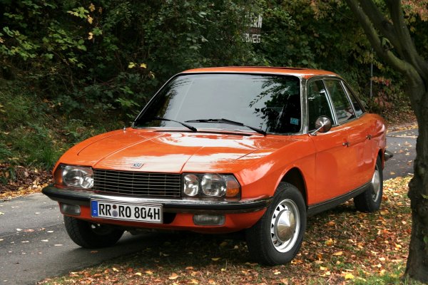 Двигателя се поставя на Citroen M35 (на предишната снимка) и GS Birotor, а също така и на седана NSU Ro 80 (на снимката). Конструкцията му обаче е обречена от самото начало, заради огромни разход на гориво. След тази грешка на Citroen му се налага да се обедини с Peugeot, а VAG купува NSU, който след това попада в сянката на Audi.
