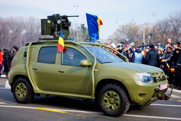 Специални версии на Dacia Duster, преназначени за армията, полицията, пожарната, жандармерията.