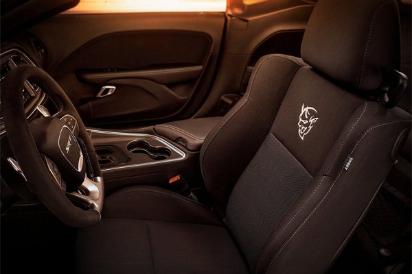 Challenger SRT Demon 