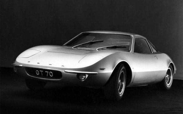 Докато GT40 бързо се превръща в икона, неговият наследник, GT70 със средно разположен V6, не се бави много преди да изпадне в забрава. Той е направен от Ford of Britain за рали, но не стигна дотам и бяха произведени само 6 бройки.