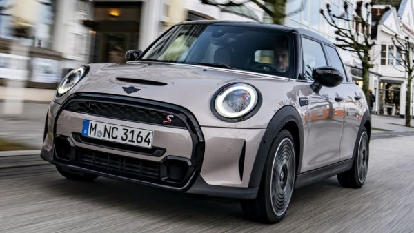 MINI Hatch - 59 264
Countryman - 26 882
Clubman - 7 679