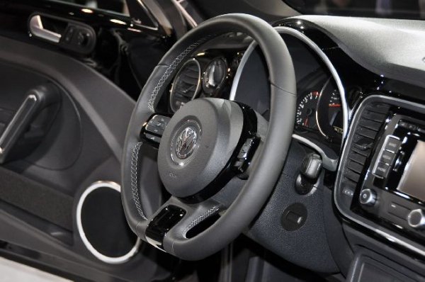 Премиерата на новия VW Beetle от автосалон Ню Йорк 2011
