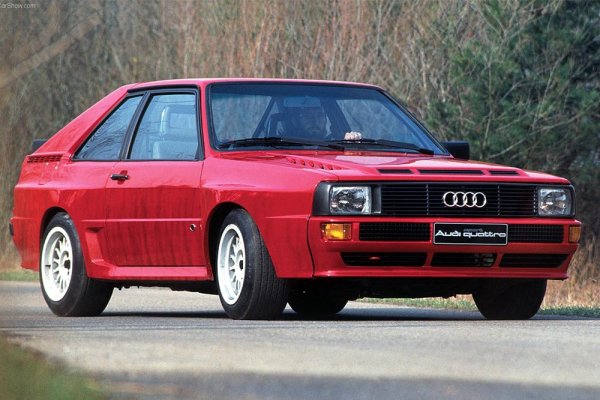 В компанията от Инголщат има "преди" и "след" след пускането на пазара на Audi Sport Quattro, един от най-великите представители на Група B. 164 бройки са произведени, за да се хомологира състезателната версия, и тя се откроява най-вече с прочутото си задвижване на четирите колела Quattro.

