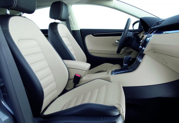 Европейската версия на Volkswagen CC 2012