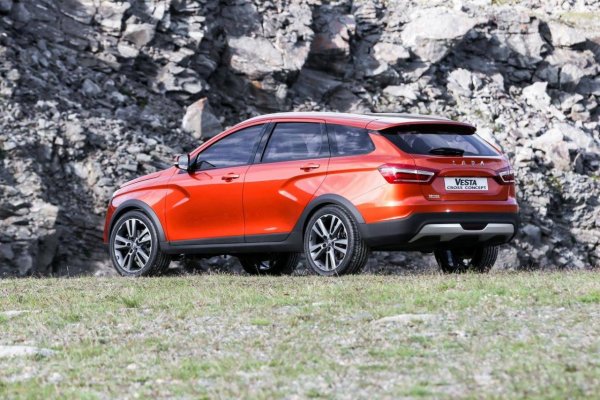 LADA Vesta Cross Concept 