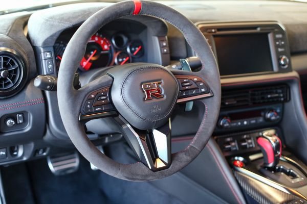 Новият Nissan GT-R NISMO вече в България