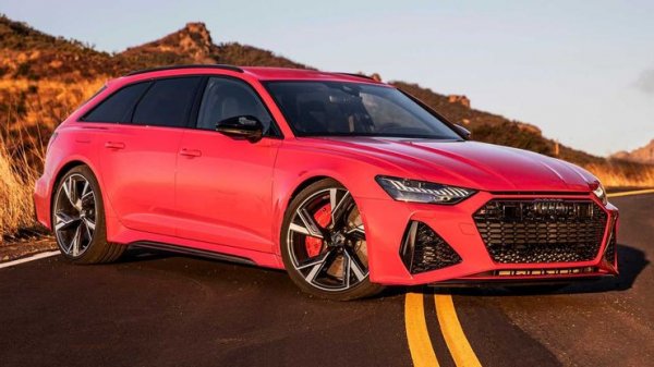 Audi RS6 е един от най-впечатляващите модели на пазара, тъй като има мощност, която го изстрелва на територията на суперколите. За първи път обаче то се появява като спортен вариант на Audi 80 (на следващата снимка), наречен RS2. С малко помощ от Porsche - по-специално за спирачките, джантите и настройката на двигателя, то се превръща в истински звяр с 5-цилиндров мотор с мощност 320 к.с.