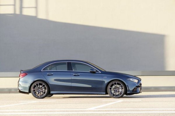 Mercedes-AMG A 35 4Matic