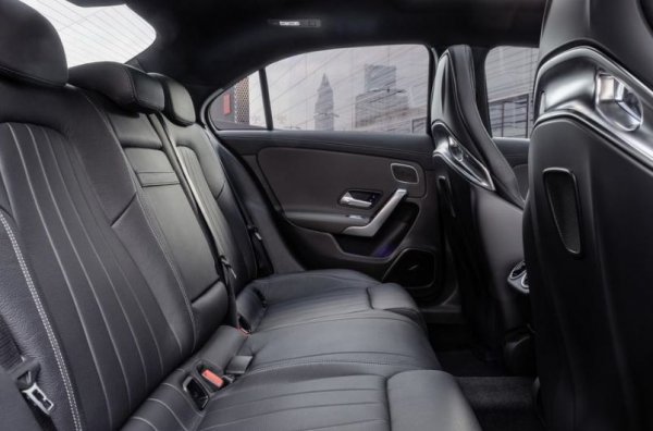 Mercedes-AMG A 35 4Matic