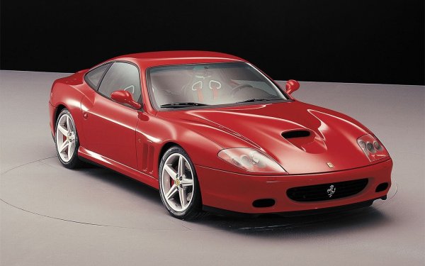 Италианската компания произведе само 2000 бройки от този суперавтомобил, а един от собствениците е Еминем. Ferrari 575 се задвижва от 5,7-литров V12 двигател с мощност 533 к.с., като развива максимална скорост от 320 км/ч.