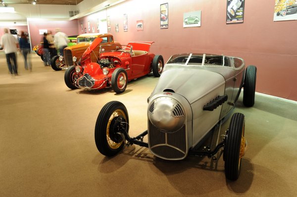 Кадри от тазгодишното американско автоизложение "Grand National Roadster Show"