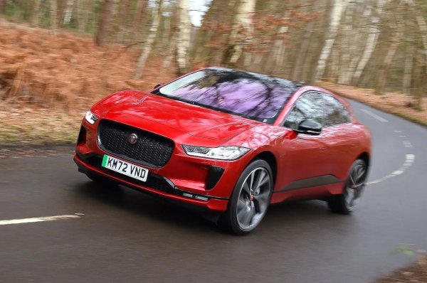 Най-малко надеждният модел на Jaguar е електрически SUV - I-Pace. При него 42% от собствениците, участвали в проучването, съобщават за различни повреди - от електрическите системи до каросерията и облицовката. В същото време Jaguar XJ (2010-2019) е вторият най-надежден луксозен автомобил, с висок обща оценка от 95,8%.

