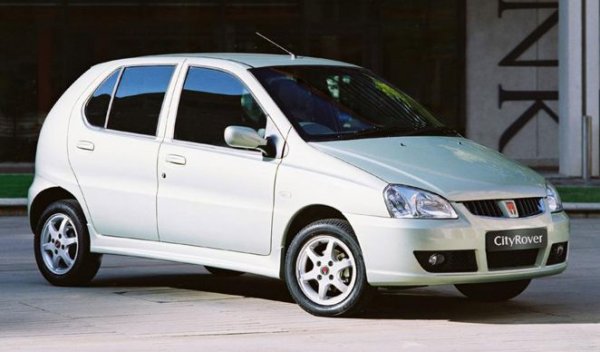 Този модел имаше за задача да спре спадането на продажбите на MG Rover, както и да запълни празнотата в гамата, оставена сред спирането на модела Metro през 1998 г. В основата му е индийската Tata Indica, а идеята беше хечбекът да се конкурира с Ford Fiesta и Opel/Vauxhall Corsa. Големият проблем на CityRover беше, че е евтин и това му личеше отвсякъде.

