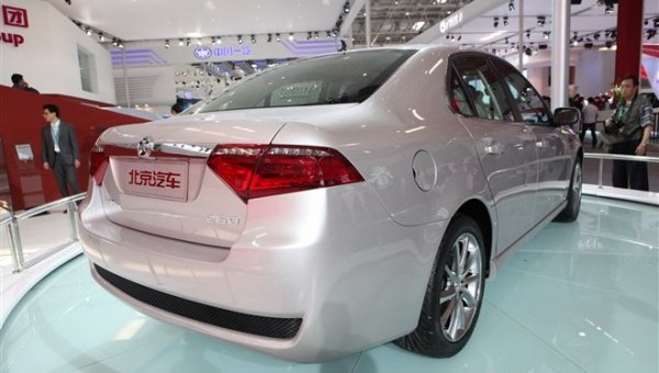 Beijing Auto Works (BAW) C60