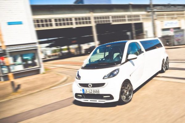 Лимузина Smart ForTwo от немското ателие Limouzine