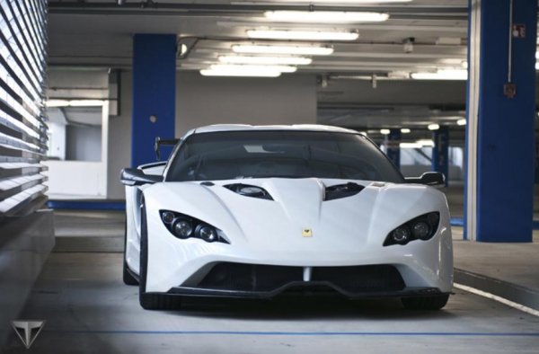 Словенският суперавтомобил Tushek Renovatio T500