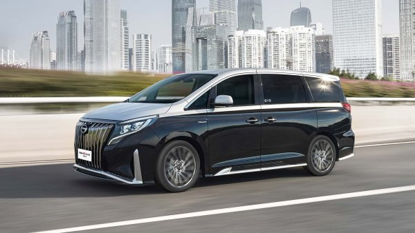 GAC е може би най-активната китайска група в MPV сегмента, тъй като предлага три такива модела, като два са под марката Trumpchi. Най-известният и най-продаван е Trumpchi M8, който е с дължина 5,21 метра и има бензинов, пълен хибрид, plug-in хибрид и електрически двигатели. Мощностите варират от 190 к.с. при пълния хибрид до 369 к.с. при plug-in хибрида, наречен Trumpchi E9. 