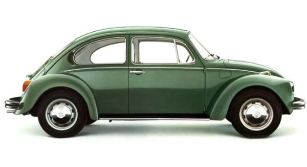 Създаден като достъпен и практичен „народен автомобил“, VW Beetle записва огромни успехи по цял свят в първото си поколение. Той се произвежда от 1938 до 2003 г., като общият му тираж надхвърля 21,5 млн единици. Beetle се сглобява в близо 20 държави – от Германия и Финландия до Бразилия и Нова Зеландия.