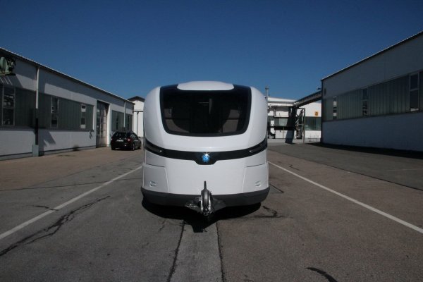Knaus Tabbert Caravisio - концептуална каравана, вдъхновена от яхтите 
