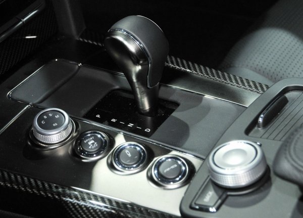 Mercedes-Benz E63 AMG / Автосалон Ню Йорк 2009