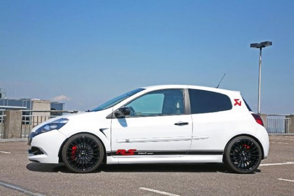 Renault Clio RS от MR Car Design