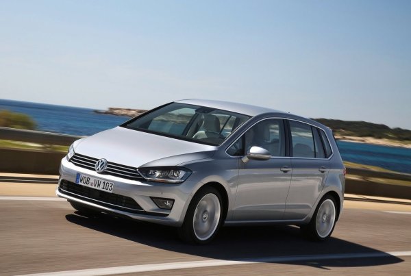 На свой ред Golf Sportsvan е много практичен, а интерфейсите му за управление са интуитивни. Това е от решаващо значение за по-възрастни хора, които трудно привикват към новите технологии и предпочитат да използват нещо добре познато.