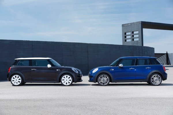 Новото поколение MINI с пет врати