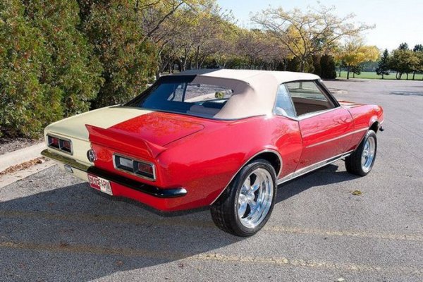 Две в едно - Chevrolet Camaro от застрахователната компания State Farm